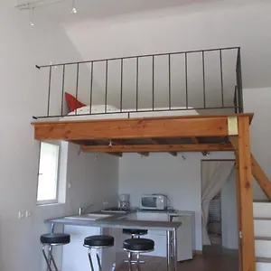  Appartement Du Jardin Des Espuys France
