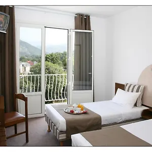 Hotel Notre Dame De La Sarte, Lourdes